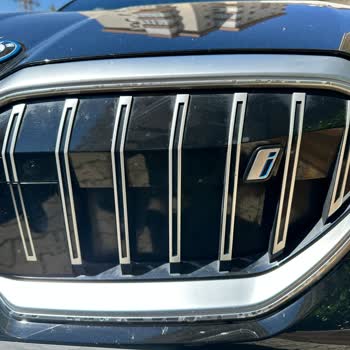 BMW İ5 Ön Panjur Kromaj Soyulması Ve LED Aydınlatma Arızası Garantide Çözülmedi