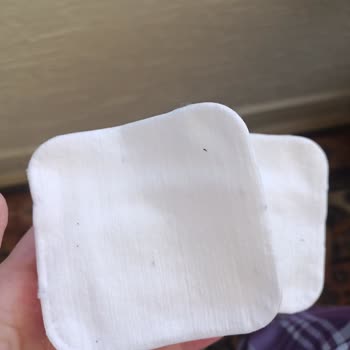 Yumak Kids Pamuklarında Siyah Noktalar Ve Kırmızı Renk Değişimi Sağlık Riskine Dönüştürüyor