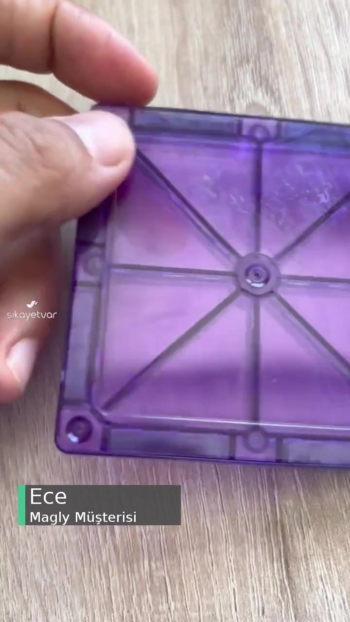 Magly Markada Defo videonun kapak resmi