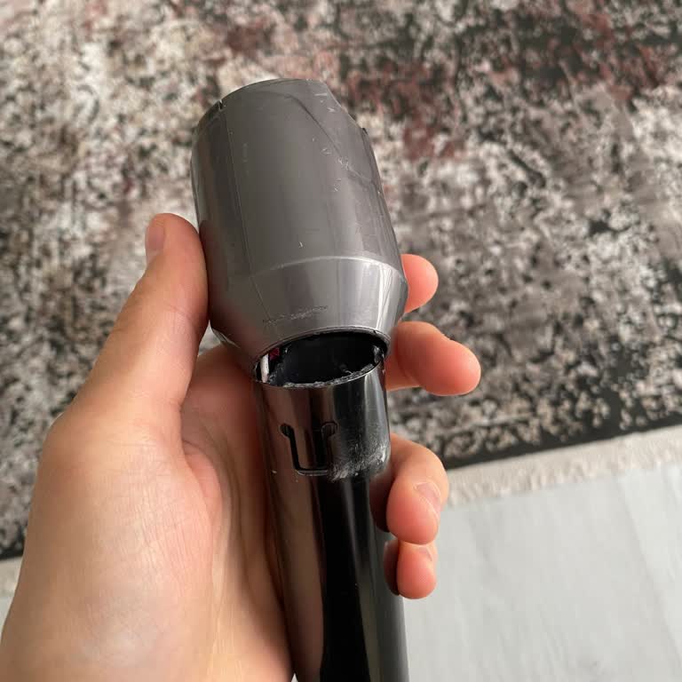 Dyson Süpürge Bağlantı Parçası Kırıldı, Garanti Dışı Destek Reddedildi