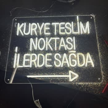 Neon Tabelada Teslimat Gecikmesi Ve Kalite Sorunları Nedeniyle Ücret İadesi Talebi