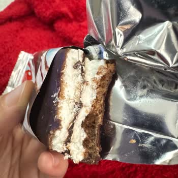 Kinder Pingui Ürününde Saç Kılı Bulunması: Hijyen Endişesi Ve Yanıtsız İletişim