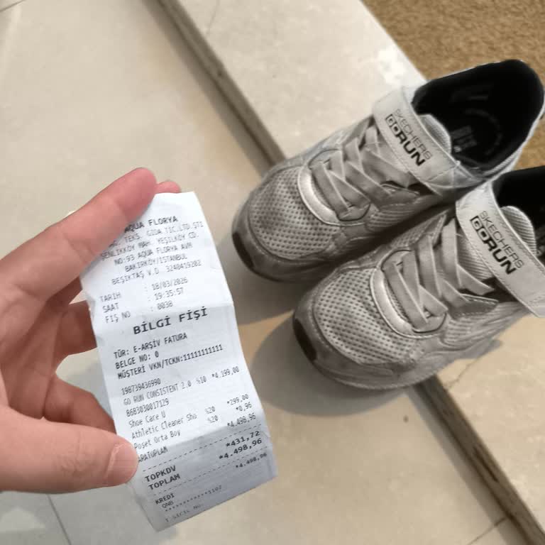 Koku Ve Leke Sorunu Yaşadığım Skechers Çocuk Ayakkabısı