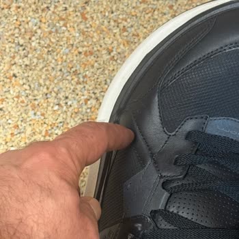 Ecco Ayakkabısındaki Üretim Hatası Ve Mağaza İhmalkârlığı Nedeniyle İade Talebi