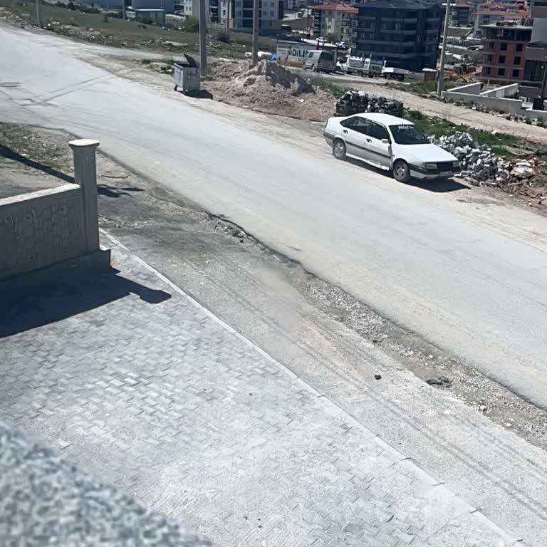 Zafertepe Mahallesindeki Bozuk Yol İçin Acil Müdahale Ve Cevap Bekleniyor