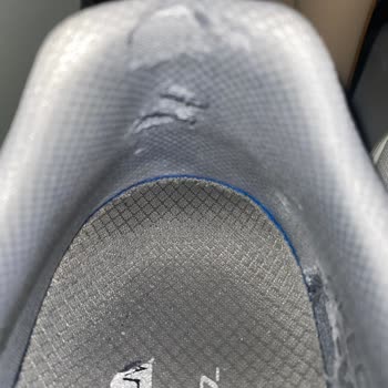 Yürüyüş İçin Önerilen Skechers Ayakkabısında Erken Yırtılma Ve Parçalanma