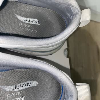 Yürüyüş İçin Önerilen Skechers Ayakkabısında Erken Yırtılma Ve Parçalanma