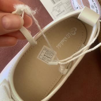 Defolu Çocuk Ayakkabıları Ve Stok Eksikliği Nedeniyle Çözüm Talebi