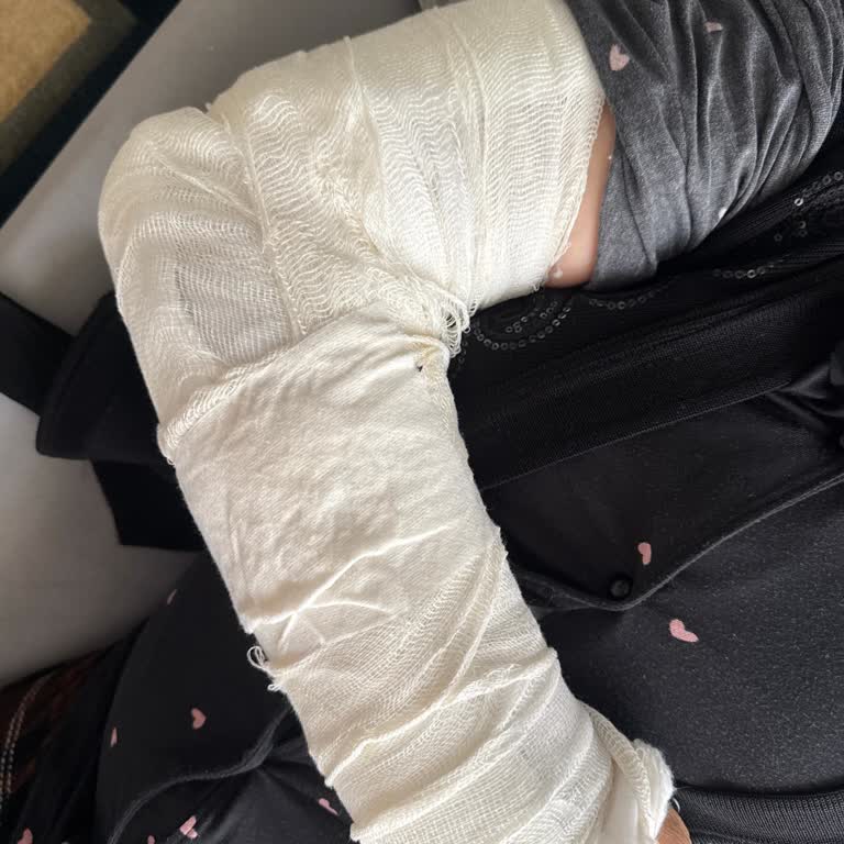 Ameliyat Gecikmesi Ve Yetersiz Bilgilendirme Nedeniyle Annenizin Yaşadığı Ağrılı Mağduriyet