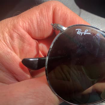 RayBan Sunglasses Frame Peeling Causing Lens Scratches Defect