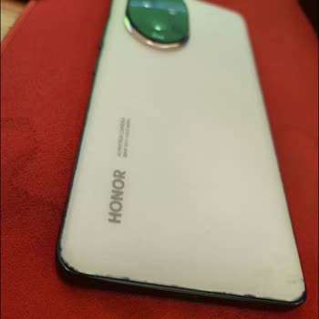 Yanlış Renkli Ve Çizikli Honor 200 Pro Üzerine Haksız İade Reddi