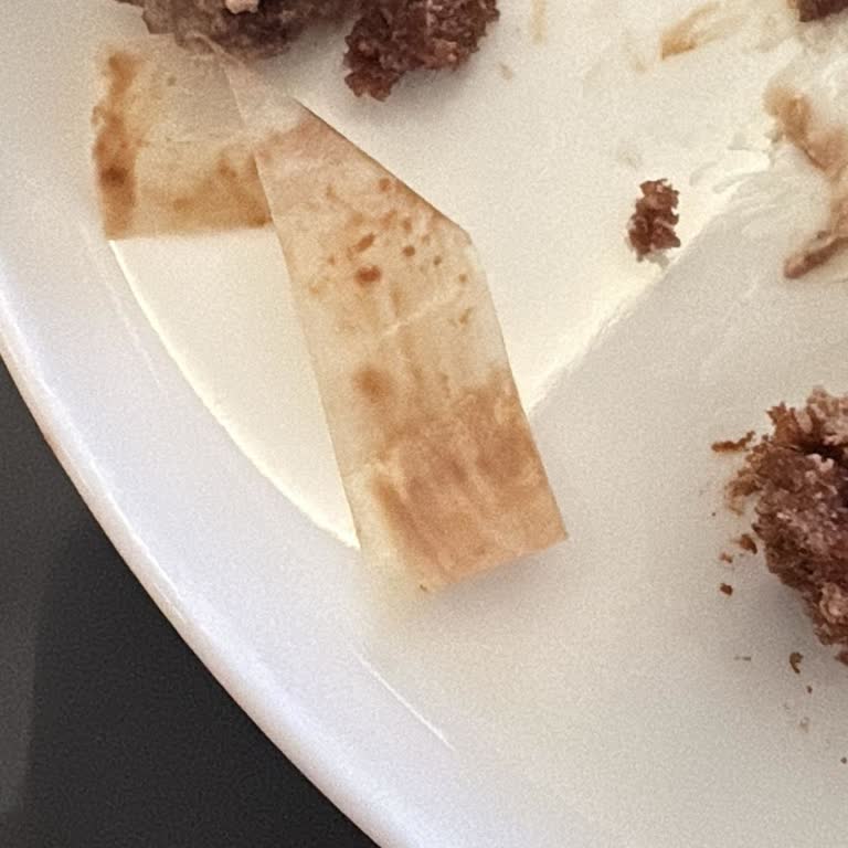 Şeker Hamuru Pastada Poşet Parçası Bulunması Hijyen İhlali