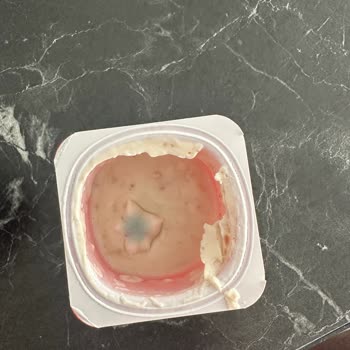 Küflü Yoğurt Gördüm Çocuğuma Yedirirken Güvenim Sarsıldı