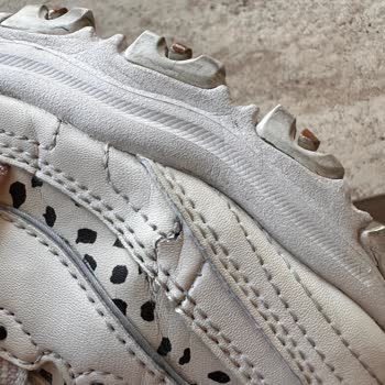 Skechers Ayakkabımda Kısa Sürede Yırtılma Ve Deformasyon: Üretim Sorunu Ve Yetersiz İnceleme