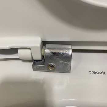 Creavit Klozet Kapak Menteşi Parçası Temini İçin Yardım Talebi