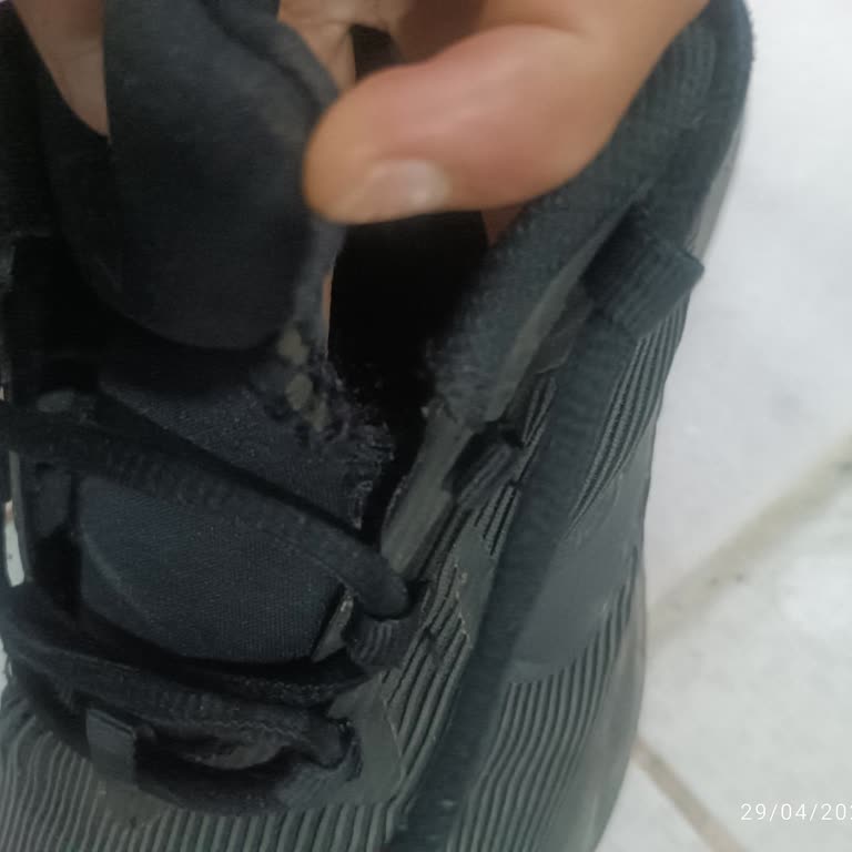 FLO Mağazası Ayakkabısının Erken Bozulması Ve Garanti Reddiyle Mağdur Oldum