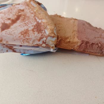 Algida Nogger Dondurmalarda Bisküvi Yarım: Üretim Hatası