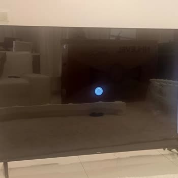A101'de Kırık Panelli TV Ve Sorumsuz Servis-Mağaza Yönlendirmesi