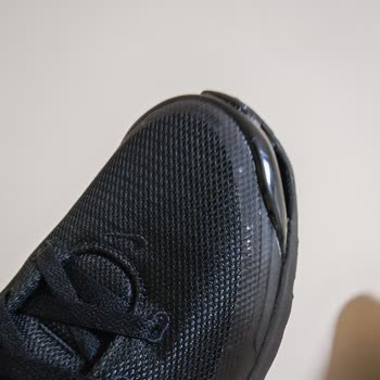 FLO Ayakkabısının Açılması Ve Mağaza Personelinin İade Talebini Reddetmesi