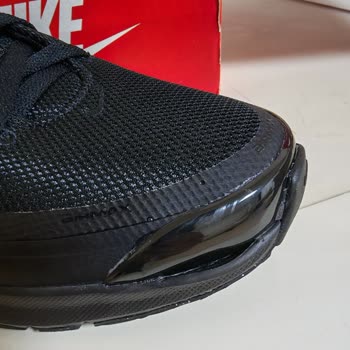 FLO Ayakkabısının Açılması Ve Mağaza Personelinin İade Talebini Reddetmesi