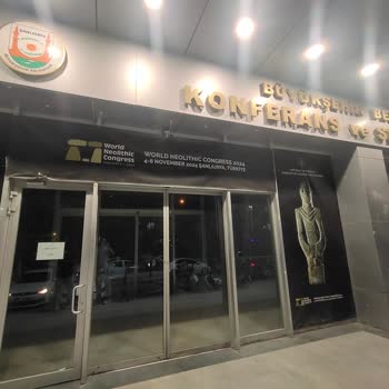 Biletinial'dan Etkinlik Bilgilendirmesi Olmadan Kapalı Salon Ve İade Talebi