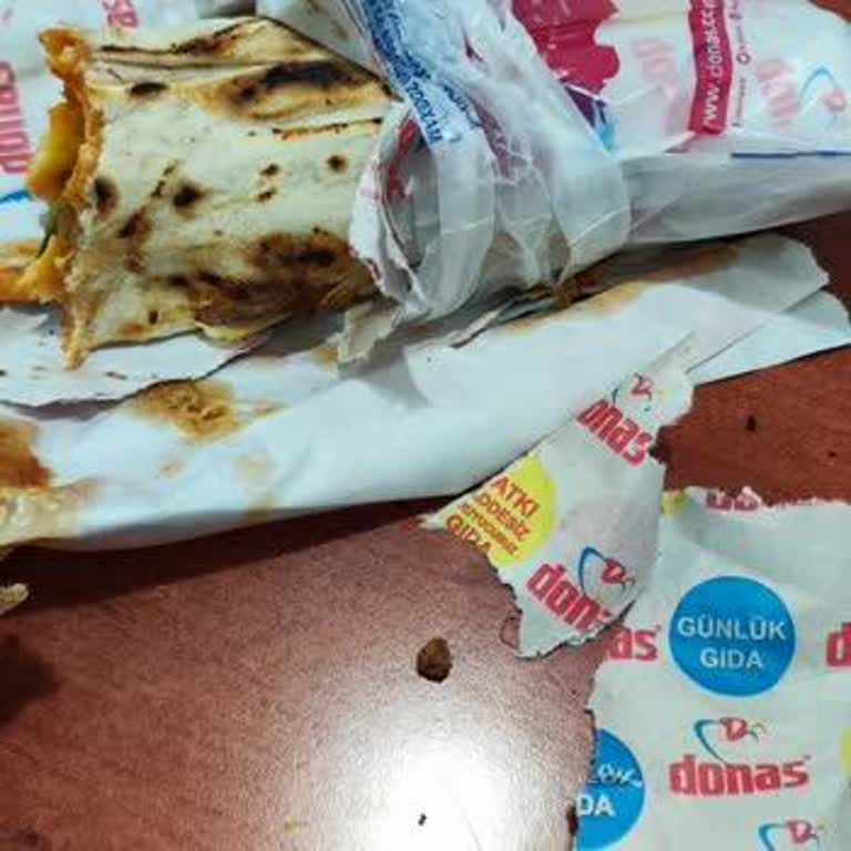 Donas Şubesinde Yanmış Dürüm Ve Hijyen Çöküşü