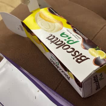 BİM Biscolata'da Mavi Madde Ve Sağlık Riski