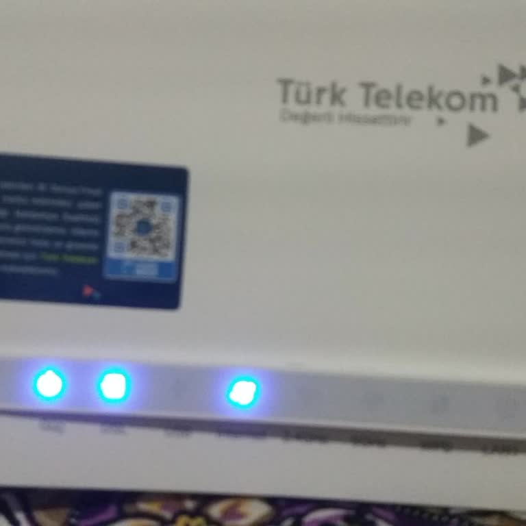 Modemde Işıklar Sönük, İnternet Kesintisi Ve Acil Teknik Destek