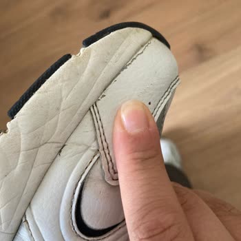 Lumberjack Sport Ayakkabı Üst Kısmında Yırtıldı, İade Ve Değişim Talebi