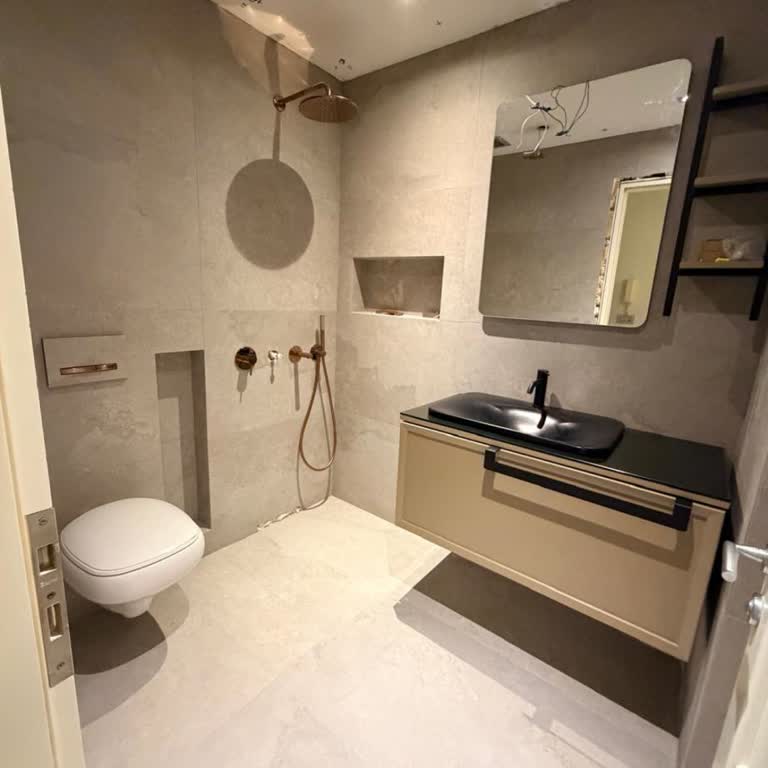 Görsellerle Uyuşmayan Kalitesiz Banyo Dolabı Ve Cevapsız Müşteri Hizmeti, İade Talebi