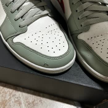 Barçın Mağazasından Aldığım Jordan 1 Air Low'da Deri Soyulması