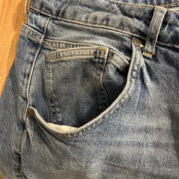 İzmir Konak YKM Mağazasında Pantolon Dikiş Hatası Reddedildi