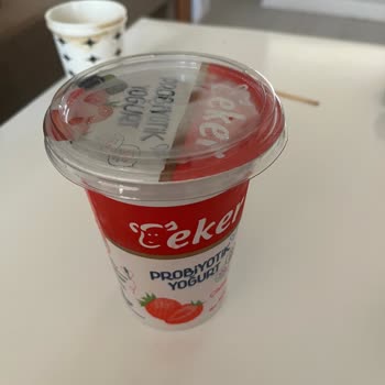 Eker Yoğurtta Yanıltıcı Ambalaj Ve Duyarsız Müşteri Hizmeti