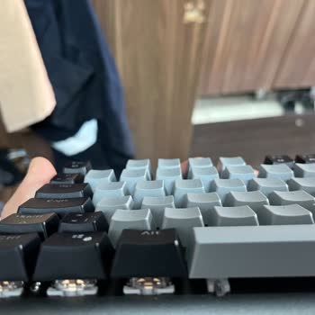 Klavye Tuşları Gömük Ve Çalışmıyor, Hediye Anahtarlık Yok