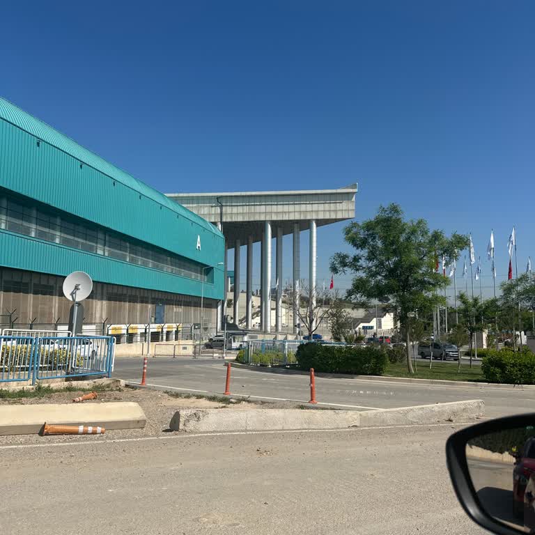 Fuar Başlangıç Saati Bilgisindeki Yanıltıcı Açıklama Ve Otopark Sorunu