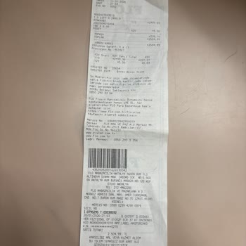 Adidas Ayakkabım 3 Ayda Sararıp İç Astarı Yırtıldı, FLO Çözüm Sunmadı