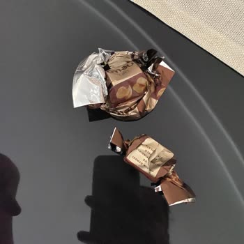 Bozuk Ve Yırtık Çikolata Paketleri, Yanıtsız Satıcı