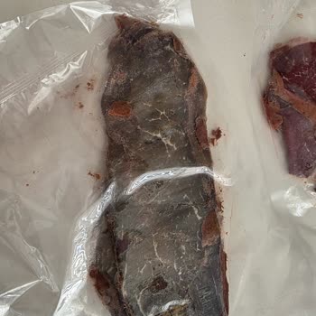 Kapkara Ve Küflenen Pastırma İçin İade Reddi Ve Değişim Talebi