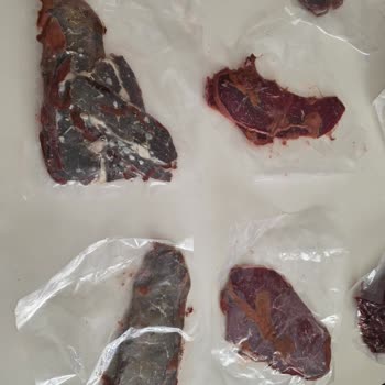 Kapkara Ve Küflenen Pastırma İçin İade Reddi Ve Değişim Talebi