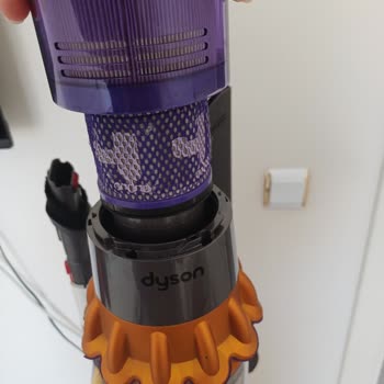 Dyson V15 Detect Tetik Arızası Günlük Temizlikte Mağduriyet Yarattı