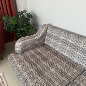 Koltukların Solması, Çökmesi Ve Kırık Dolap Kapakları İçin Değişim İstiyorum