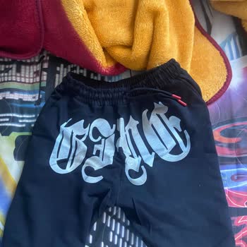 Yanlış Model Ve Küçük Bedenli Defolu Şort Teslimatı