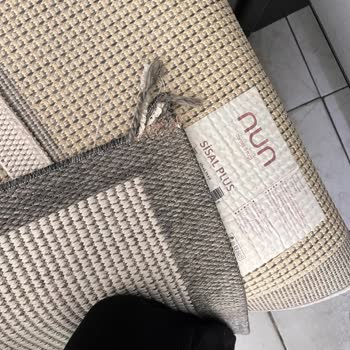 Nun Halı'dan Sisal Halıların Kenarları Ayrılıyor Ve Çözüm Talebi