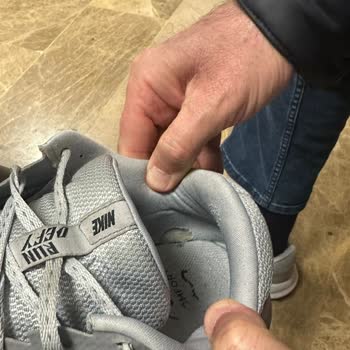 Garanti Kapsamında Deforme Olan Nike Ayakkabı İçin Kullanıcı Hatası İddiası Kabul Edilmedi