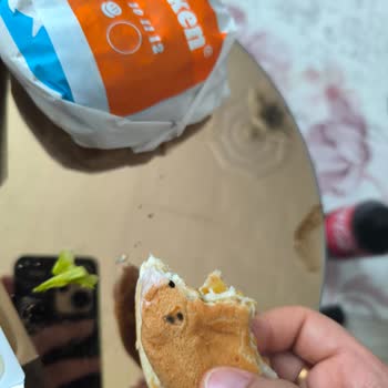 Getir Yemek'ten Bayat Burger Ve Patates: Sağlık Riski Ve İade Talebi