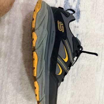 Hepsiburada Skechers D'LUX Journey Ayakkabısında Ön Bölüm Çatlaması ve Ücretsiz Değişim Talebi