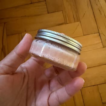 Jowe Kaş Şekillendirici Wax'ta Küflenme Sorunu