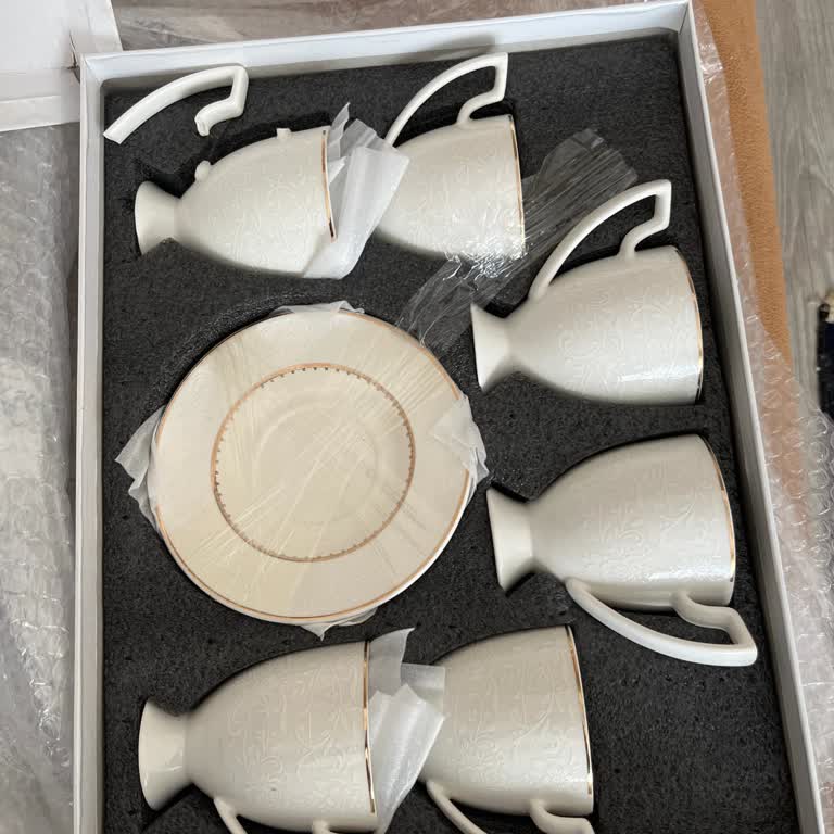 Özdilek Online Siparişimde Kırık Fincan Takımı İçin Ücret İadesi Talebi