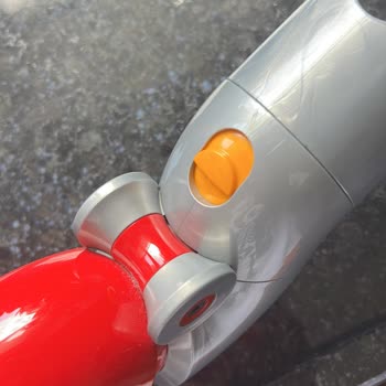 Dyson Dikey Süpürge Aparatı Arızası Ve Ücretsiz Değişim Talebi