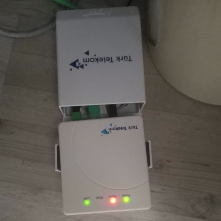 Acil İnternet Kesintisi: Dış Kutudaki Arıza Ve Geciken Müdahale